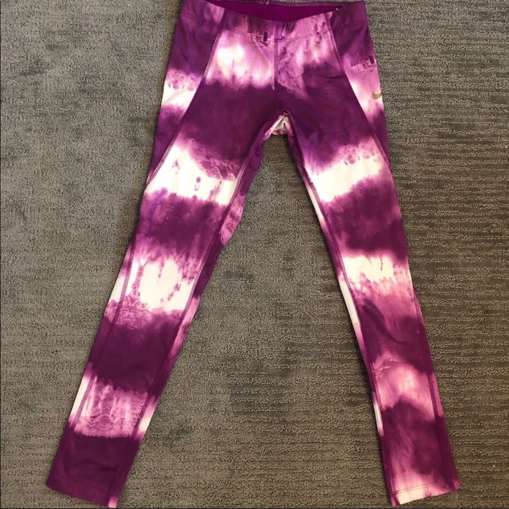 Women’s Nike fleece leggings